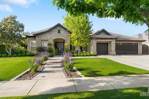 13012 Plumas Wood Ln, Bakersfield, CA 93314
