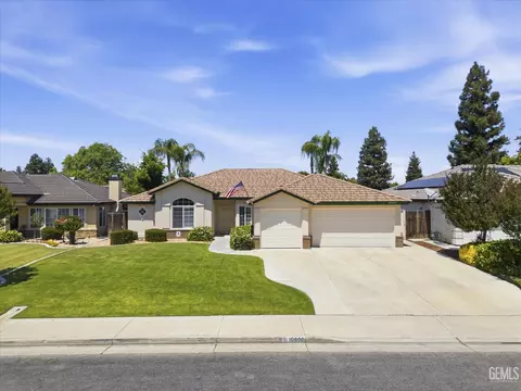 10600 Mersham Hill Dr, Bakersfield, CA 93311