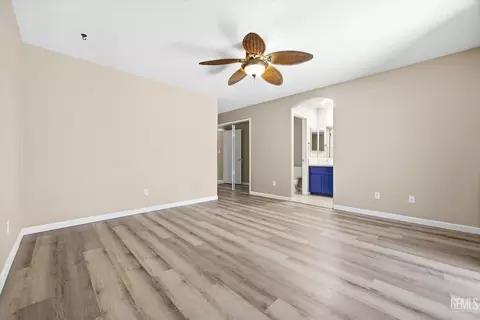Living - 10110 Pyramid Peak Dr, Bakersfield, CA 93311 photo 8 of 8