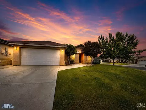 3720 Meadow Run Ln, Bakersfield, CA 93308