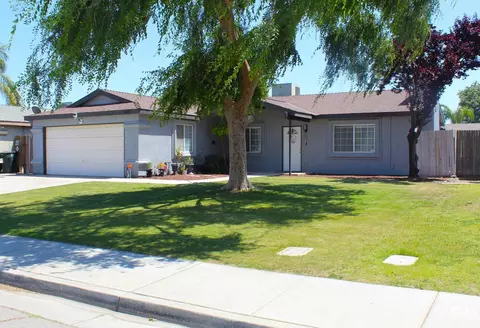 5205 Coxwold Abbey Ct, Bakersfield, CA 93307