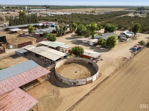 View/Area - 30751 Sharp Way, Shafter, CA 93263 photo 8 of 9