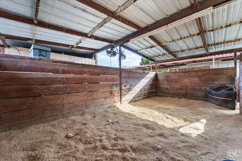 Other - 30751 Sharp Way, Shafter, CA 93263 photo 17 of 29
