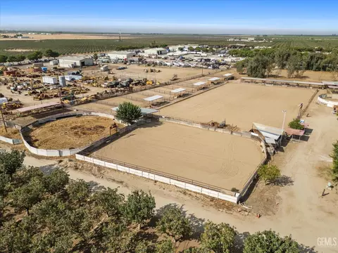 View/Area - 30751 Sharp Way, Shafter, CA 93263 photo 4 of 9