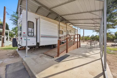 Exterior - 30751 Sharp Way, Shafter, CA 93263 photo 2 of 10