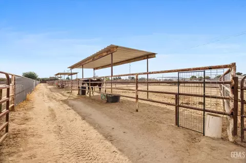 Other - 30751 Sharp Way, Shafter, CA 93263 photo 24 of 29