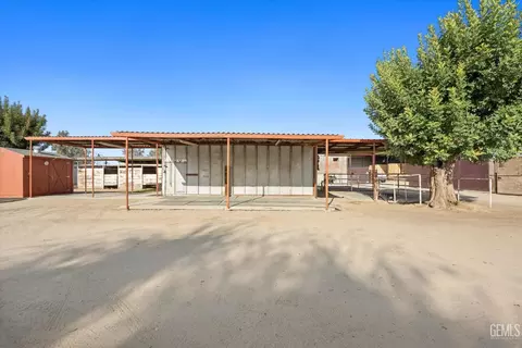 Exterior - 30751 Sharp Way, Shafter, CA 93263 photo 3 of 10