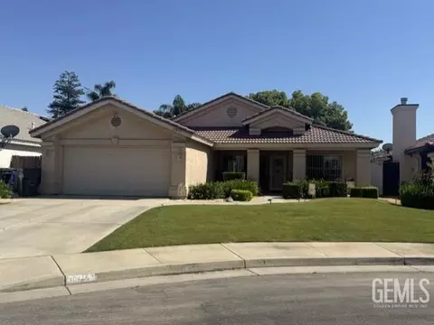 10419 Crandon Park Dr, Bakersfield, CA 93312