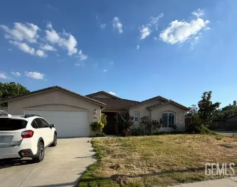 5417 Veneto St, Bakersfield, CA 93308