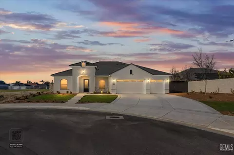 13507 Velma Pearl Way, Bakersfield, CA 93314