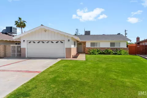 2715 Clemson Ct, Bakersfield, CA 93306