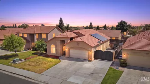 2415 Macau St, Bakersfield, CA 93313