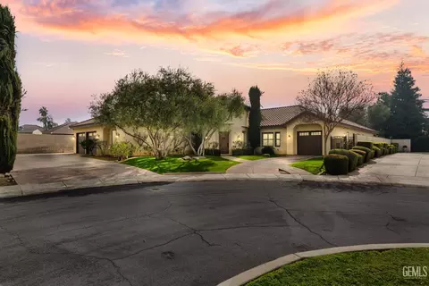 7919 Scarlet Maple Ct, Bakersfield, CA 93308
