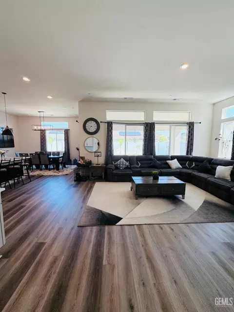Living - 14902 Pemberley Passage Ave, Bakersfield, CA 93311 photo 2 of 2