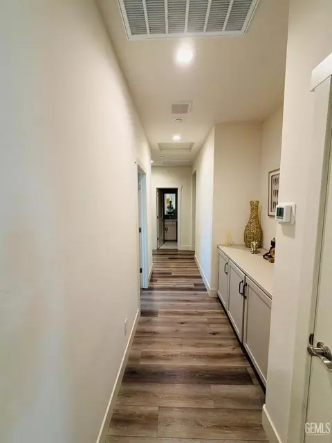 Entry Way - 14902 Pemberley Passage Ave, Bakersfield, CA 93311 photo 3 of 3