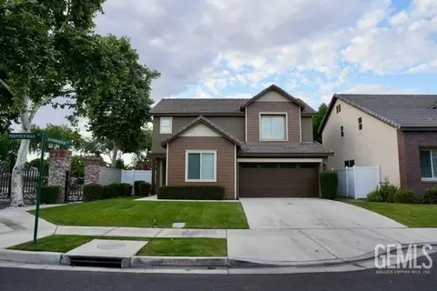 8214 Prentice Hall Dr, Bakersfield, CA 93311