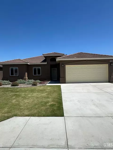 908 Costa Alyssa Dr, Mcfarland, CA 93250