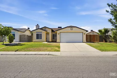 4403 Noella Rd, Bakersfield, CA 93313