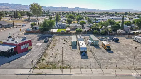 303 Harrison St, Taft, CA 93268