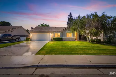10117 Thistledown Ln, Bakersfield, CA 93312