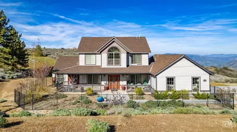26941 Stirrup Way, Tehachapi, CA 93561 photo 2