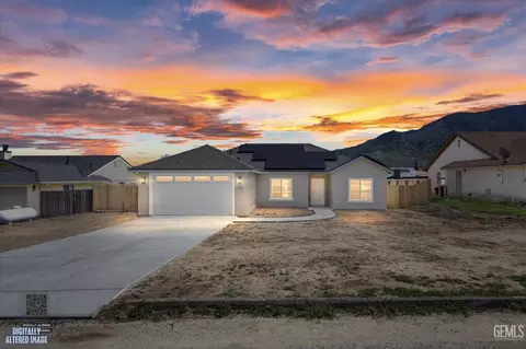 28241 Stallion Springs Dr, Tehachapi, CA 93561