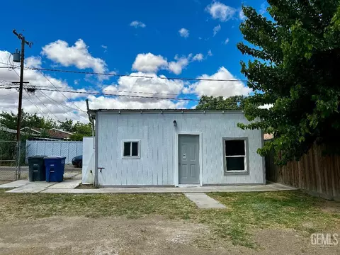 Exterior - 707 Fillmore, Taft, CA 93268 photo 3 of 4