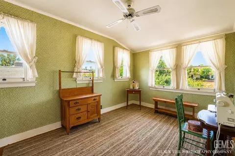 Bedroom - 402 S 10th St, Taft, CA 93268 photo 4 of 4