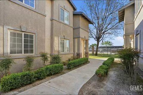 600 Hosking Ave, Bakersfield, CA 93307