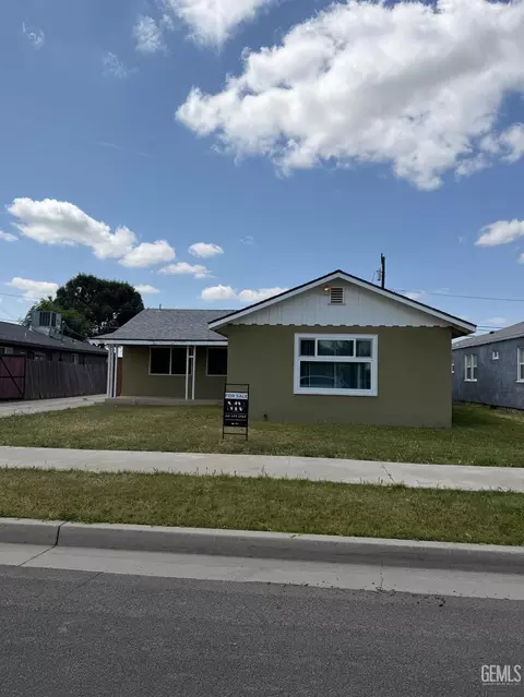 761 3rd St, Mcfarland, CA 93250