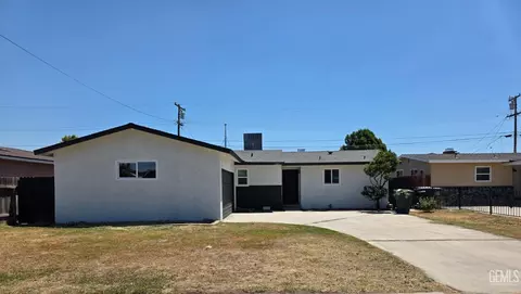 1321 Carson Ave, Bakersfield, CA 93304
