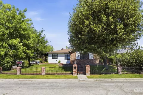 2707 Anza St, Bakersfield, CA 93305