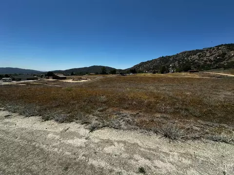 0 Harness, Tehachapi, CA 93561 photo 3