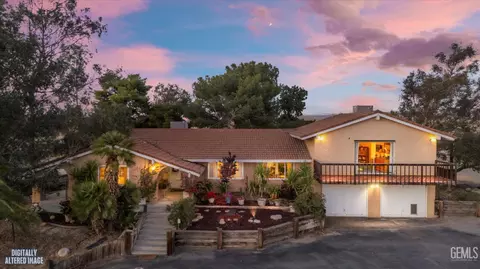 9602 Morningside Ct, Bakersfield, CA 93306