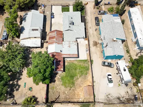 View/Area - 706 Polk St, Taft, CA 93268 photo 2 of 3