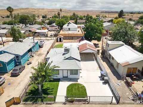 706 Polk St, Taft, CA 93268