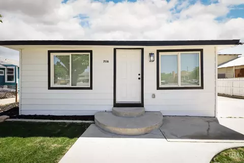 Other - 706 Polk St, Taft, CA 93268 photo 2 of 8