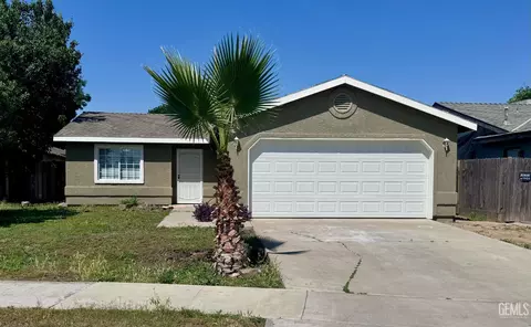 1863 Grapewood St, Tulare, CA 93274