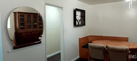 Dining - 1001 Cedar Ave, Wasco, CA 93280 photo 1 of 2
