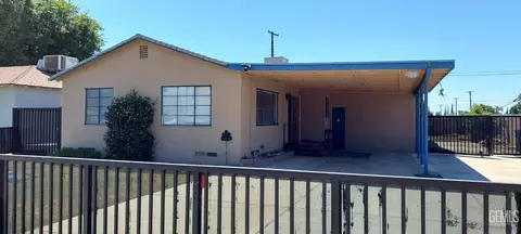 Exterior - 1001 Cedar Ave, Wasco, CA 93280 photo 1 of 9
