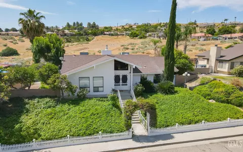 813 Philippine St, Taft, CA 93268