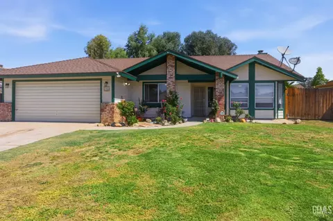1106 Mcginley Ave, Bakersfield, CA 93308