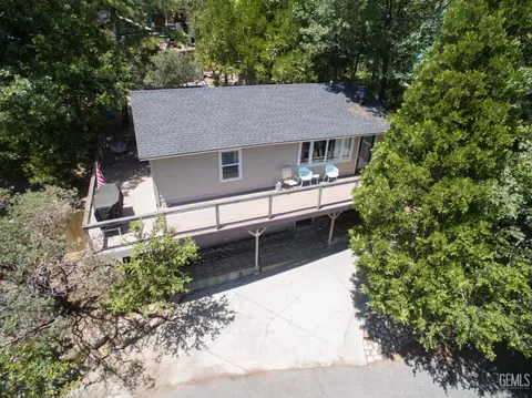 39320 Ledge, Bass Lake, CA 93604