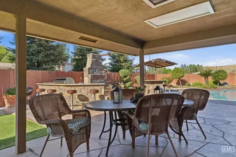 6915 Mandy Ln, Bakersfield, CA 93308 photo 43