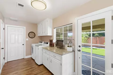 6915 Mandy Ln, Bakersfield, CA 93308 photo 21
