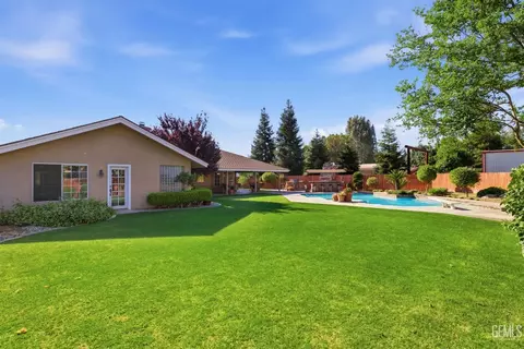 6915 Mandy Ln, Bakersfield, CA 93308 photo 51