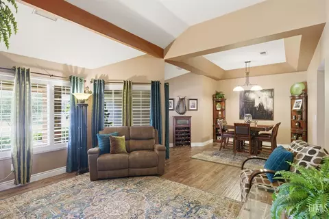 6915 Mandy Ln, Bakersfield, CA 93308 photo 8