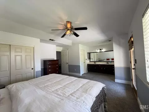 Bedroom - 6909 Rolling Ridge Dr, Bakersfield, CA 93306 photo 2 of 4