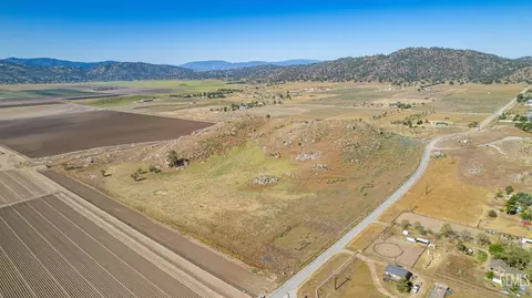 0 Edward St, Tehachapi, CA 93561 photo 4