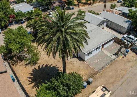 112 Crystal St, Taft, CA 93268 photo 3